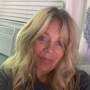 Meet your Posher, Sandi